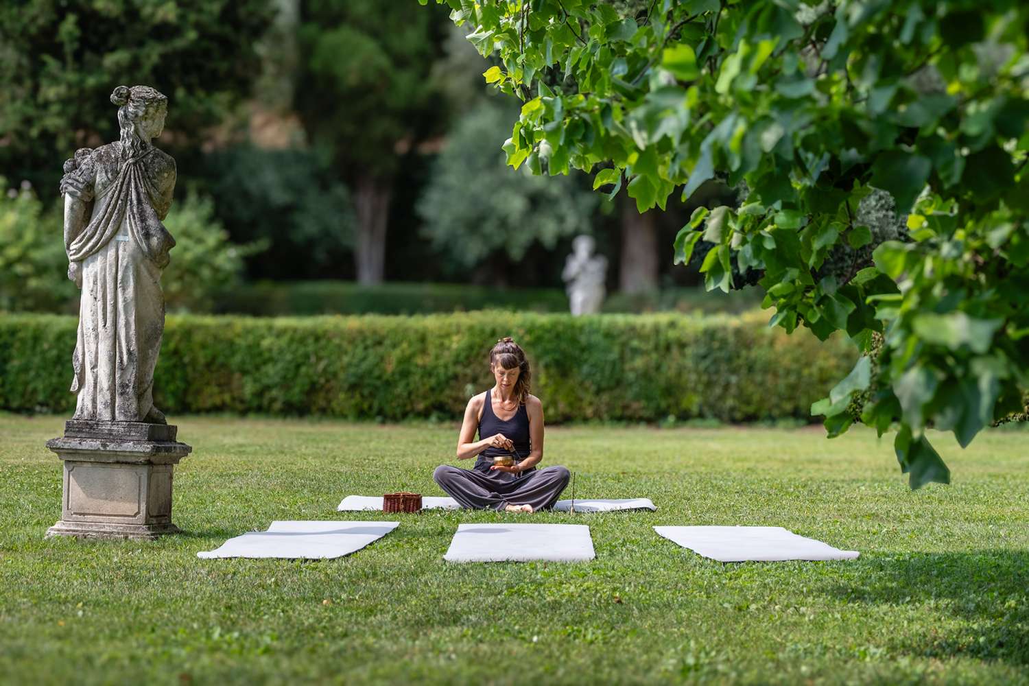 Yoga con Maya Yoga con Maya